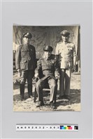 藏品(蔣總統復職紀念珍影：蔣中正與周至柔、陳誠合照)的圖片